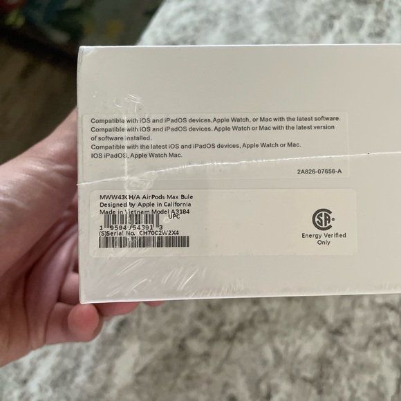 Apple Blue Headphones - Picture 3 of 4